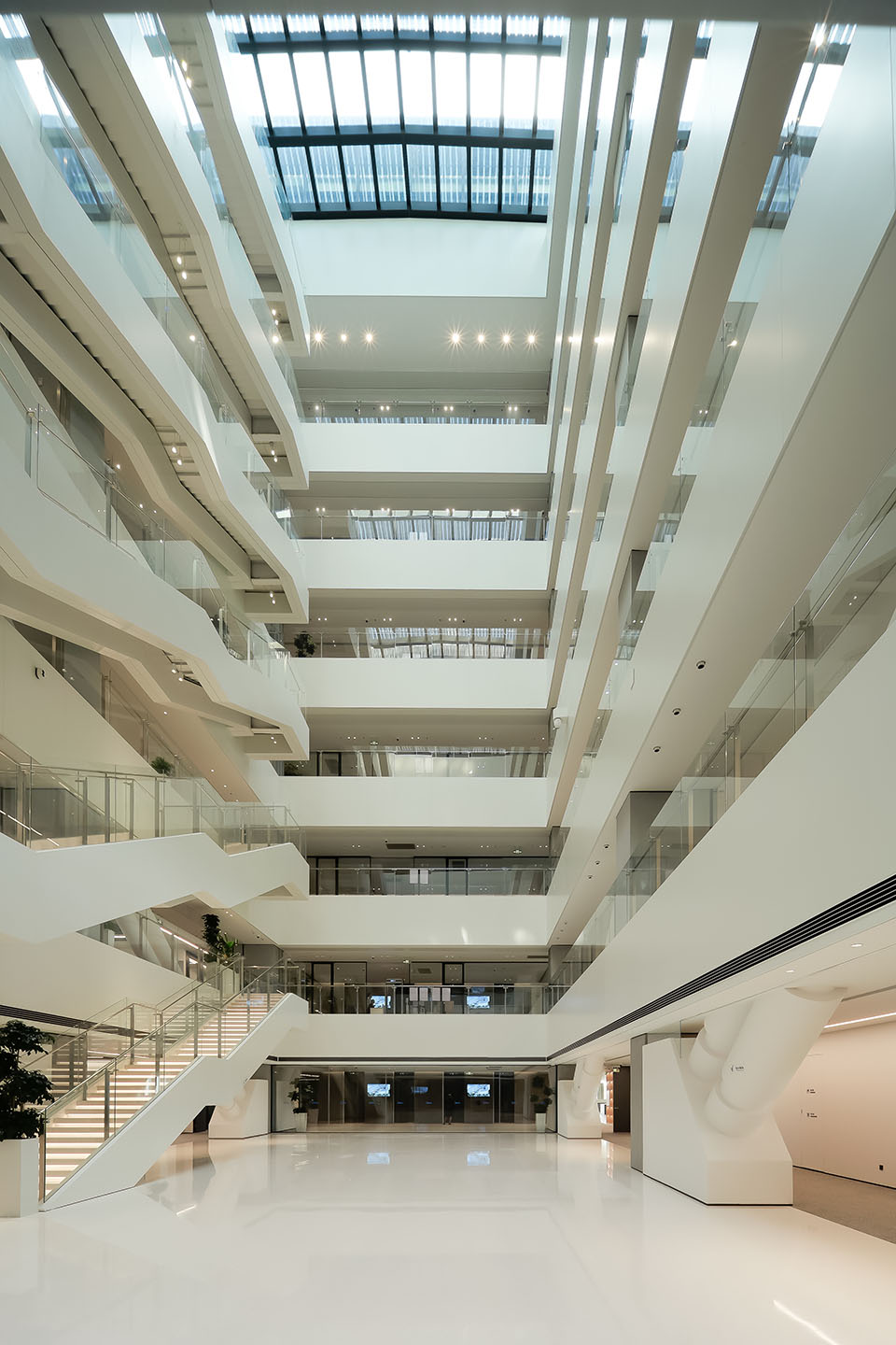 上海美的全球创新园区 / 北京建院马泷工作室 + 上海天华建筑设计有限公司 - 谷德设计网