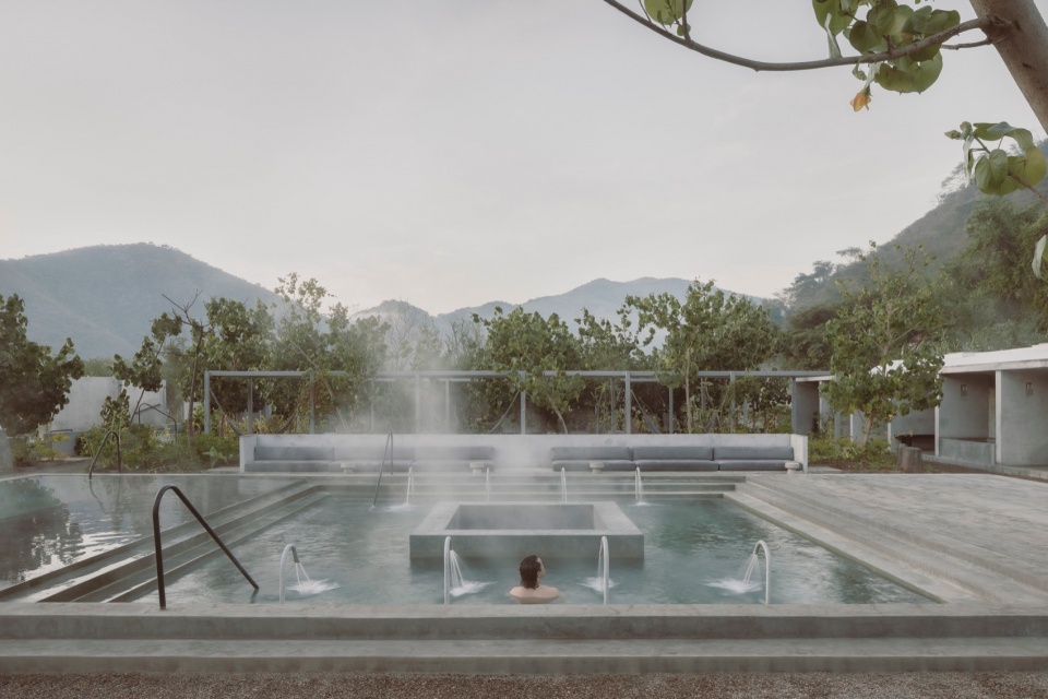 thermal garden by perez gomez arquitectura