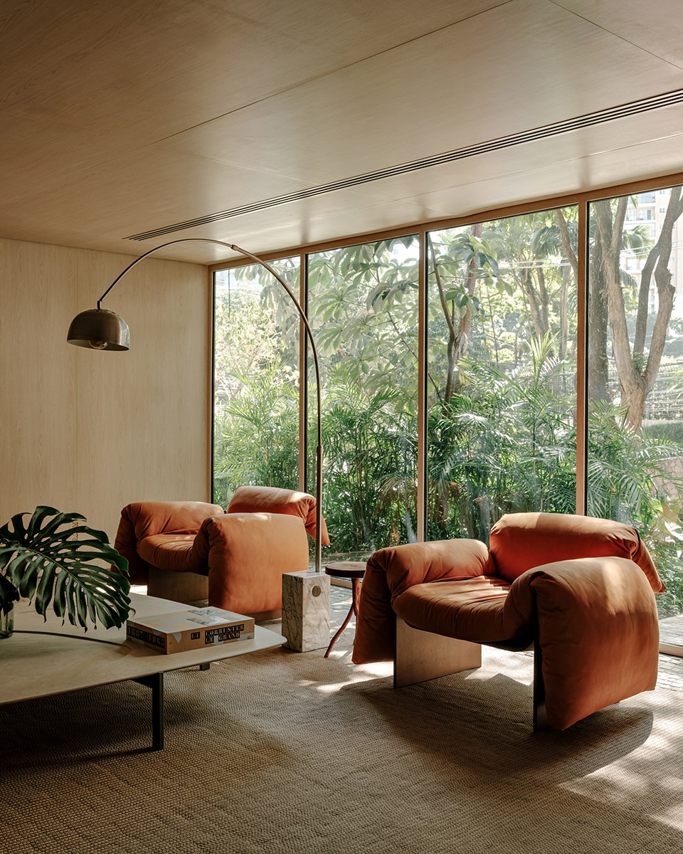 Ibate Building by Studio Arthur Casas