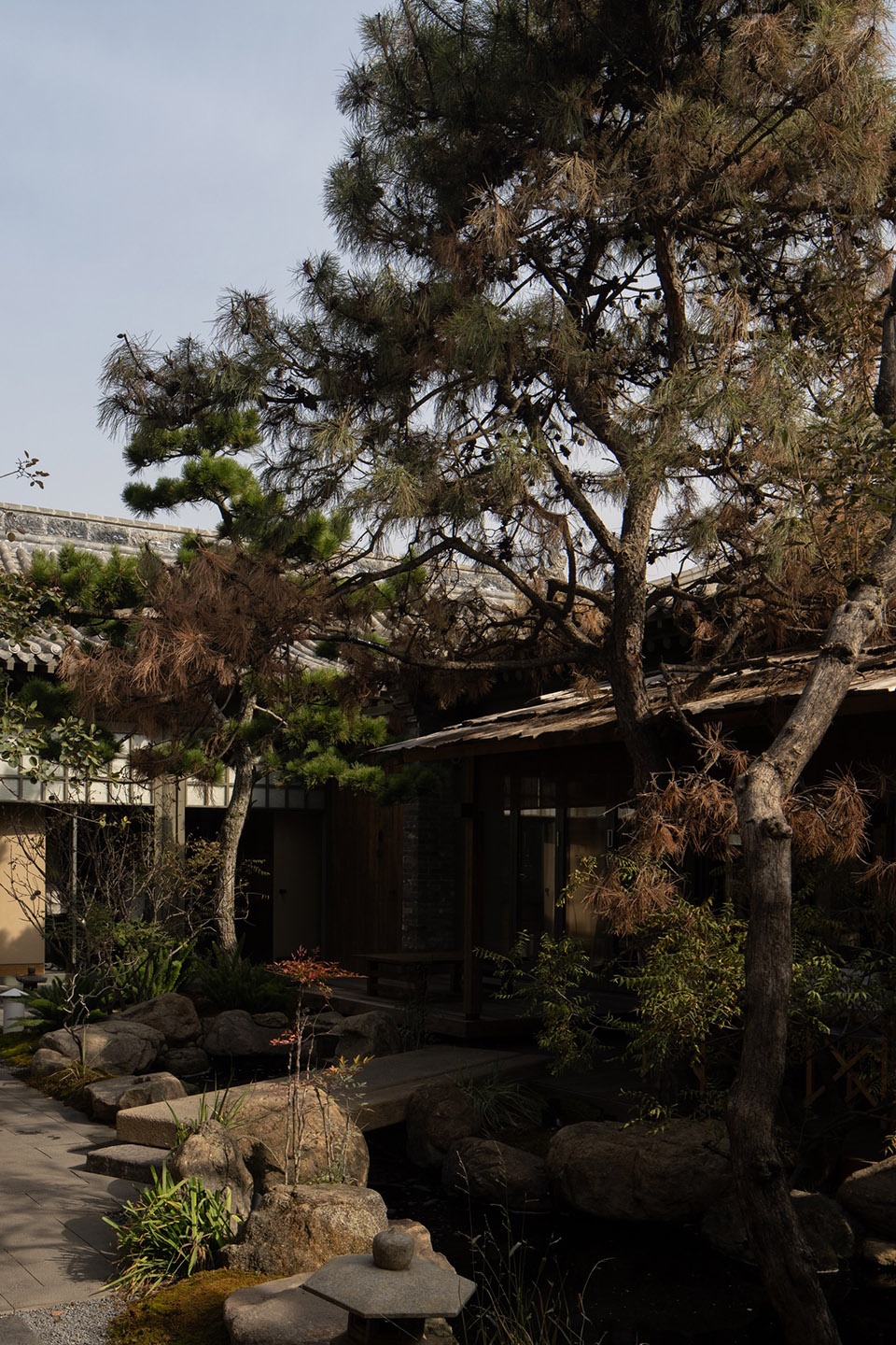 Chun Shan wang Mountain Hotpot by Kongshanji Studio