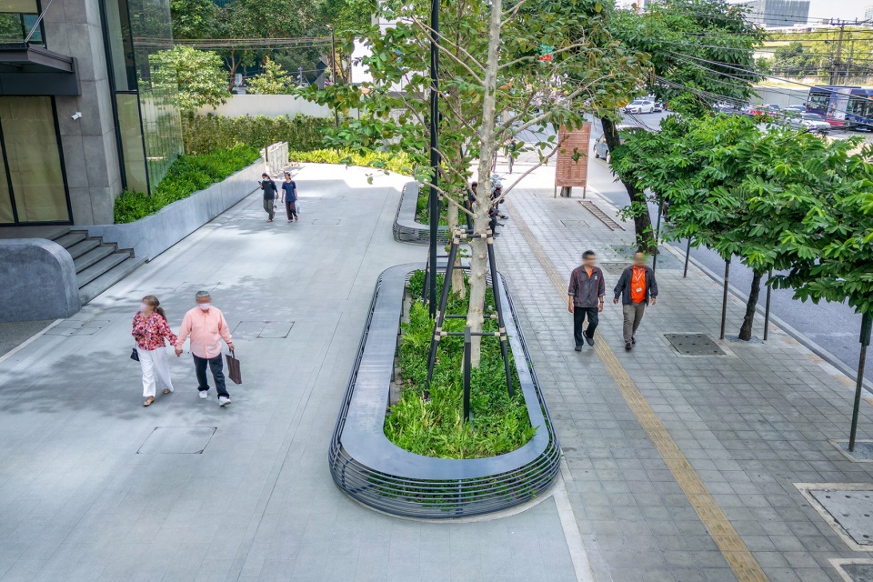 PUNN SMART WORKSPACE Landscape design by REC STUDIO