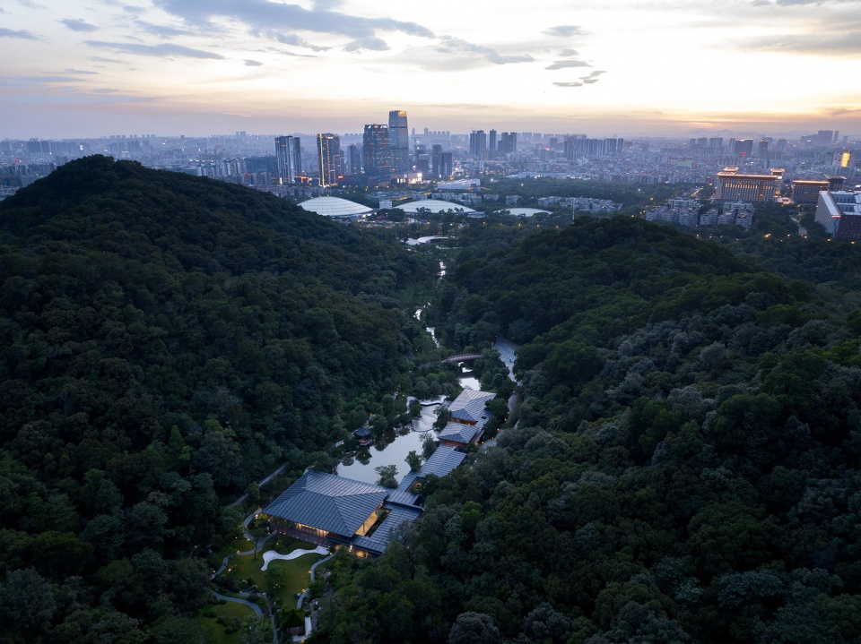 Yunxi Ex situ Conservation Demonstration Area of South China National Botanical Garden Nature Education Center by ARCHITECTURAL DESIGN RE...