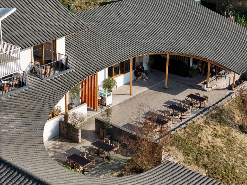 buzzy sunny luzhou by archermit