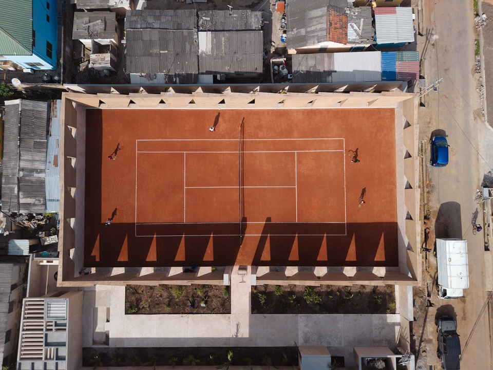 Backyard Community Club by DeRoche Projects