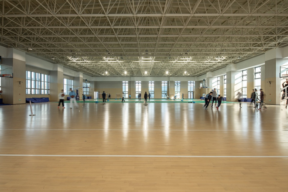 Ningbo Tong Dizhou Experimental School by cd studio
