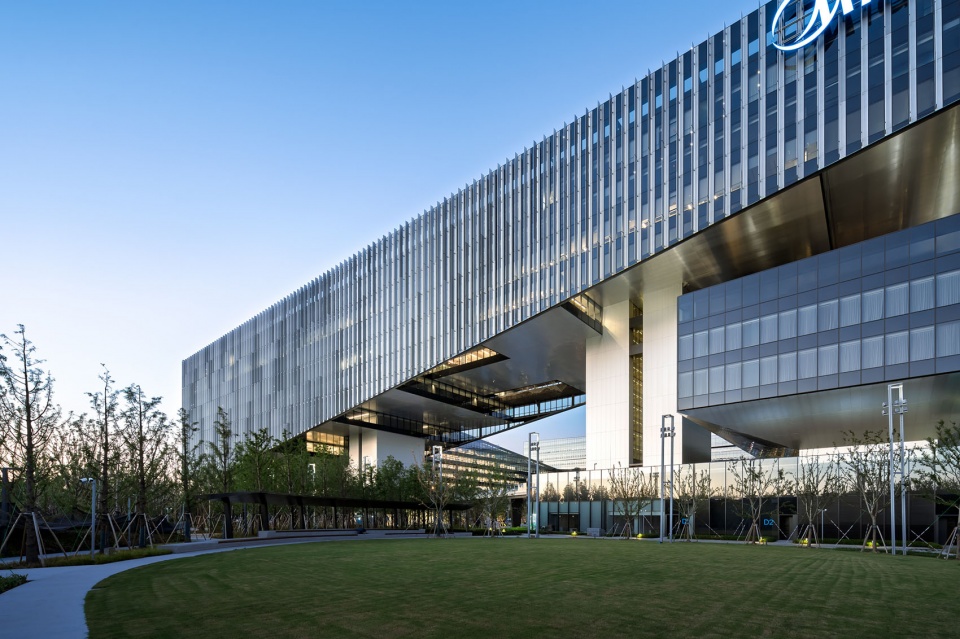Shanghai Midea