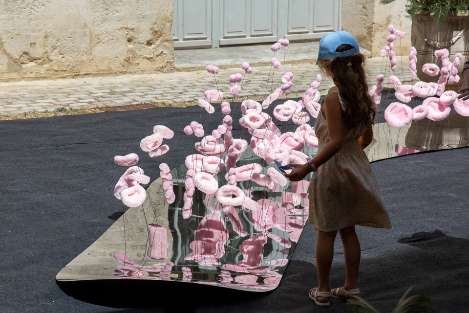 The Tasting Tongue Installation by Studio Deng
