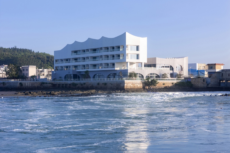Dongshan West Bay Resort