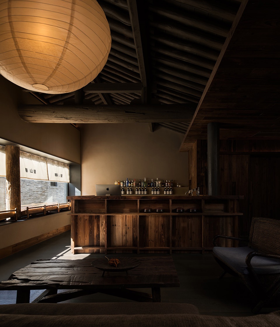 Chun Shan wang Mountain Hotpot by Kongshanji Studio