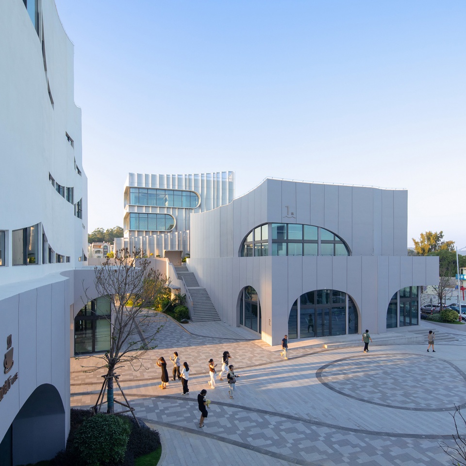Dongshan West Bay Resort