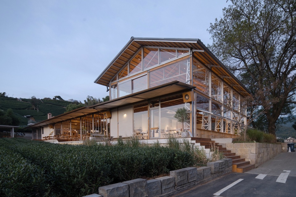 33 coffee 2 0 by hill architecture