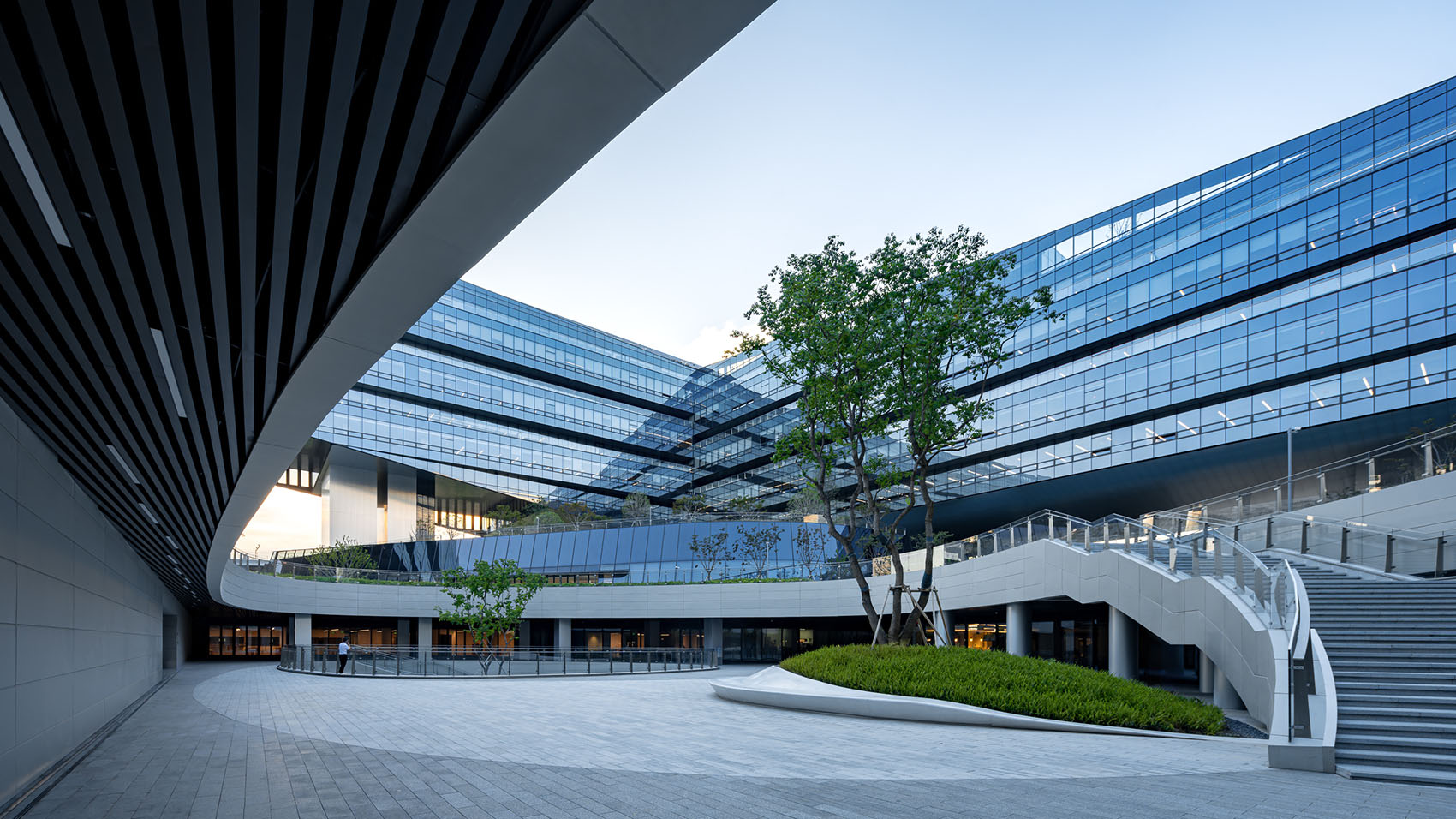 上海美的全球创新园区 / 北京建院马泷工作室 + 上海天华建筑设计有限公司 - 谷德设计网