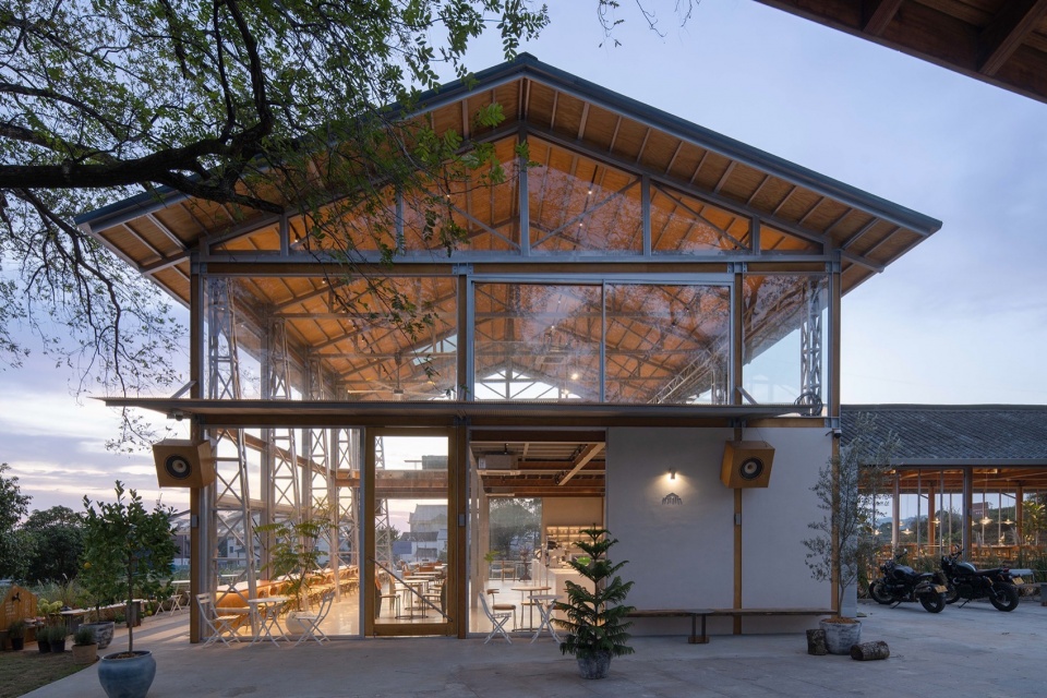 33 coffee 2 0 by hill architecture