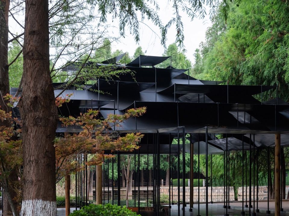 Laoyuting Pavilion by Atelier Deshaus