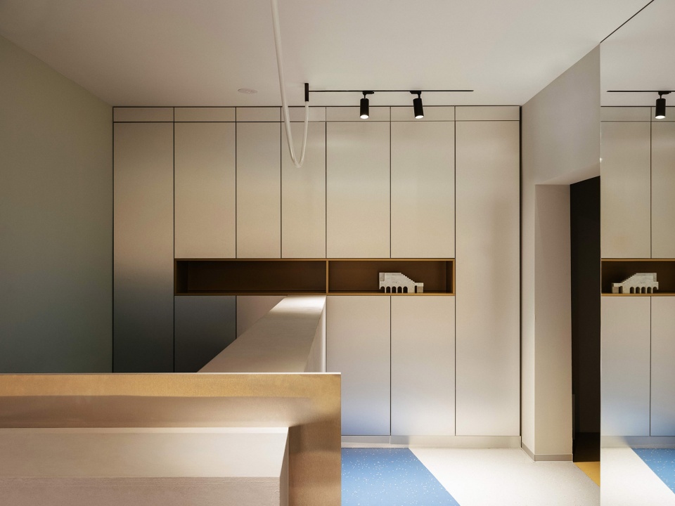 Orthoffice dental clinic by Sulina Design rbi
