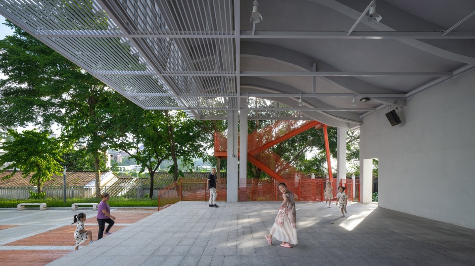 The Stage Reimagined in Qiangxia Village by Zizu Studio