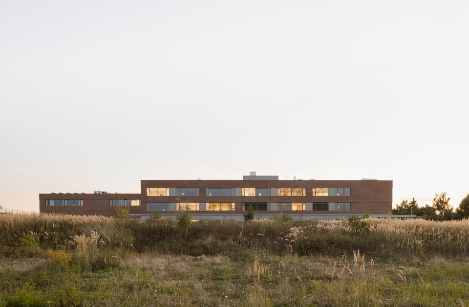 Union school VIDA by OVA