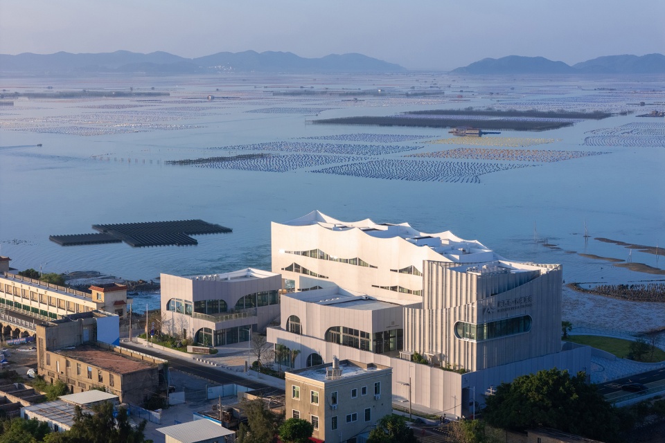 Dongshan West Bay Resort
