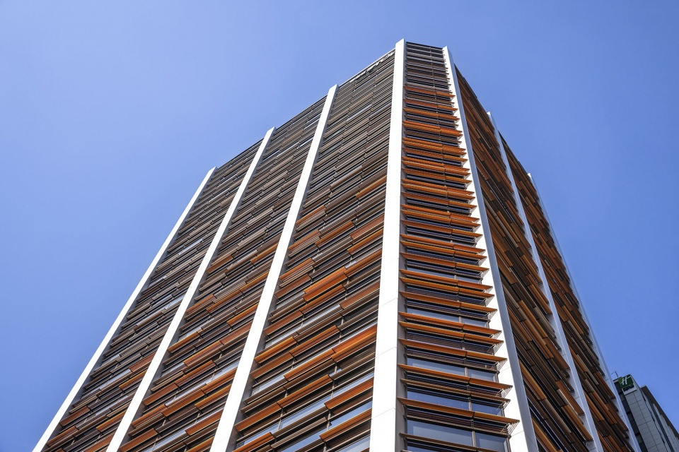 Midosuji Daibiru Building