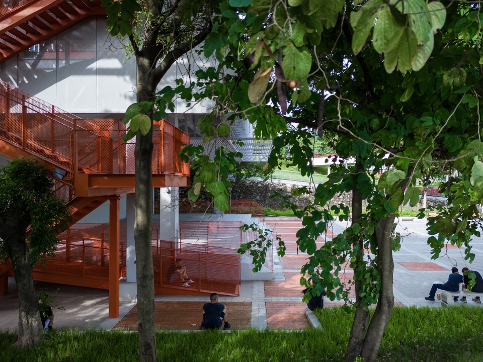 The Stage Reimagined in Qiangxia Village by Zizu Studio