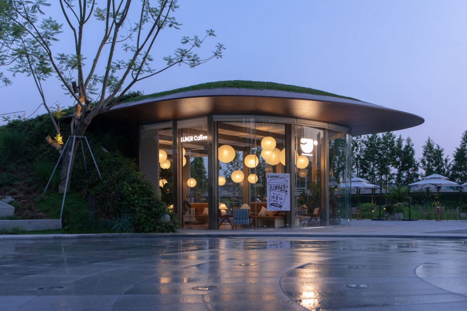 Luxelakes Whirlpool Café