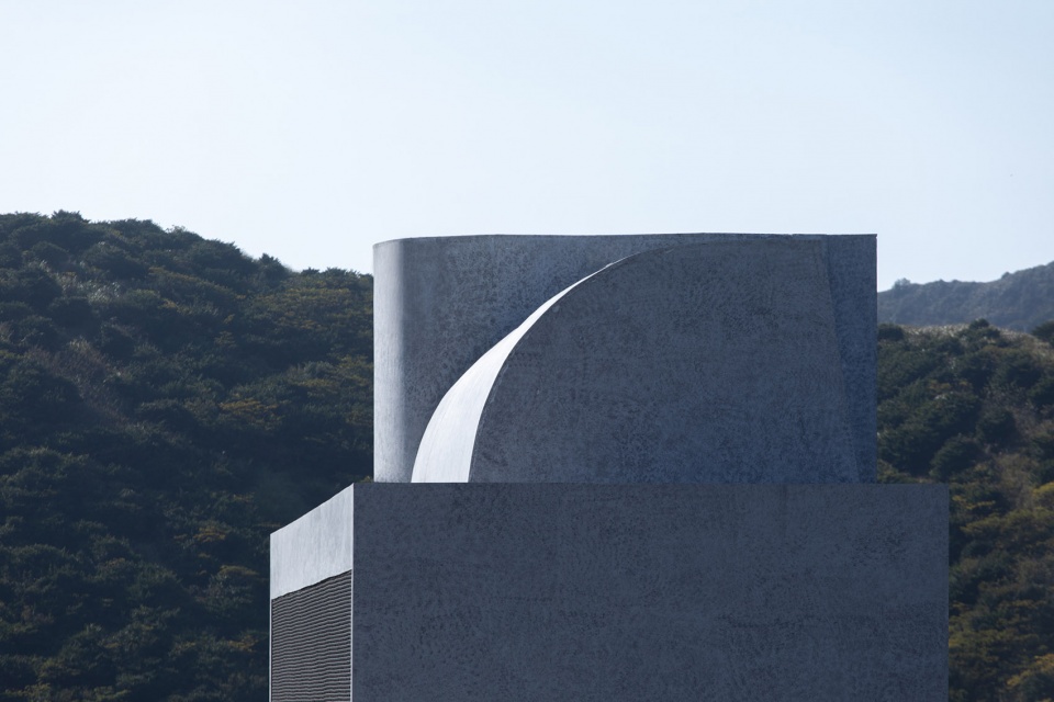 Tianhu Lake Lodge reservoir management building renovation by tobe Architecture