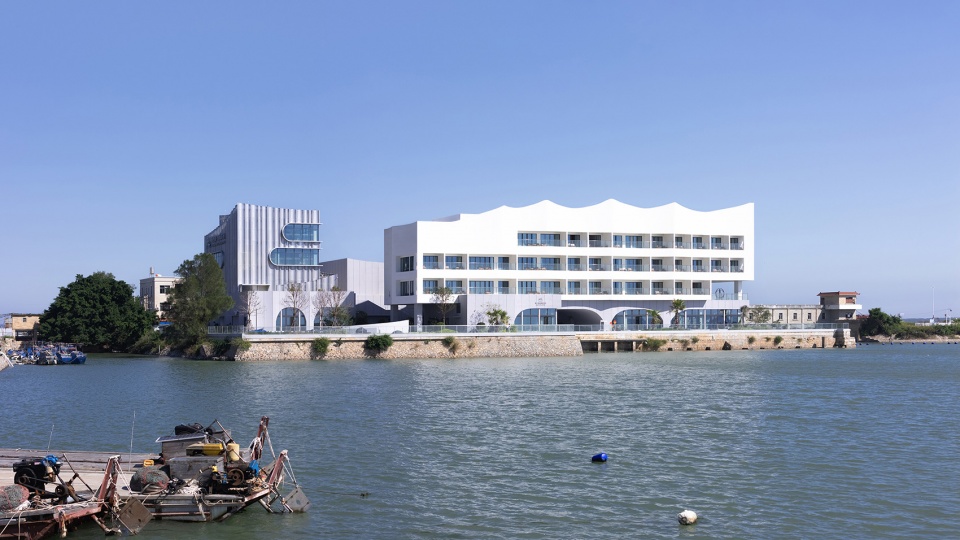Dongshan West Bay Resort