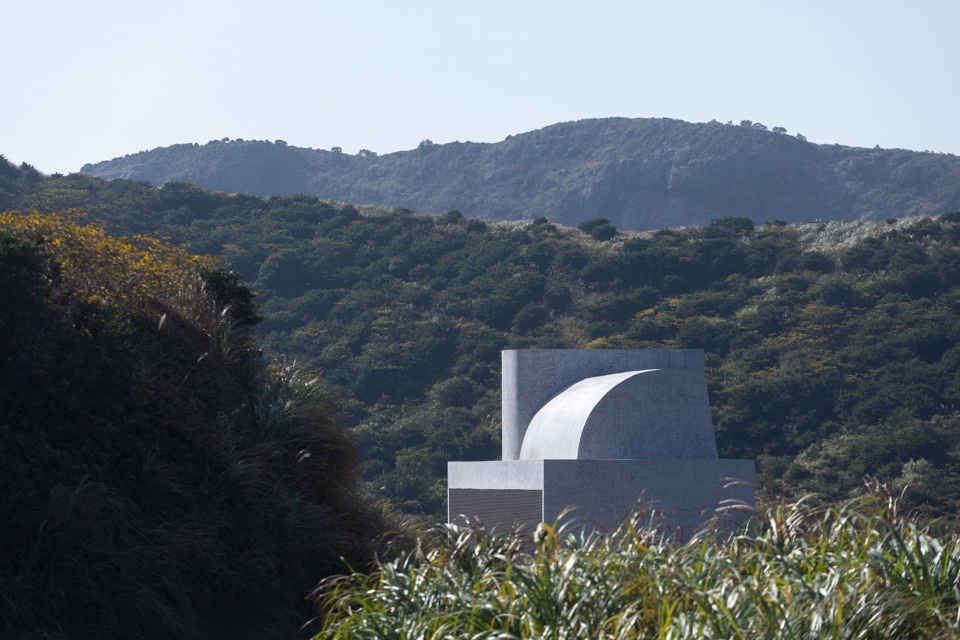 Tianhu Lake Lodge reservoir management building renovation by tobe Architecture