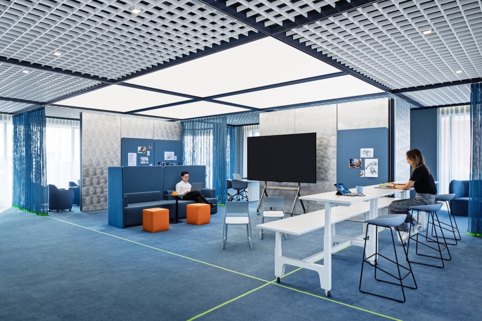 max show office sales centre foshan by ippolito fleitz group