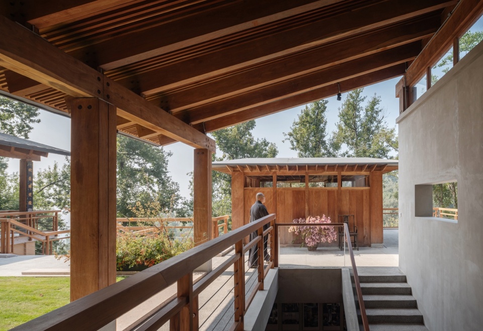 renovation design of dongfang mountain buddhist association by fanaf