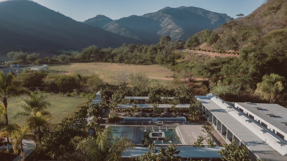 thermal garden by perez gomez arquitectura