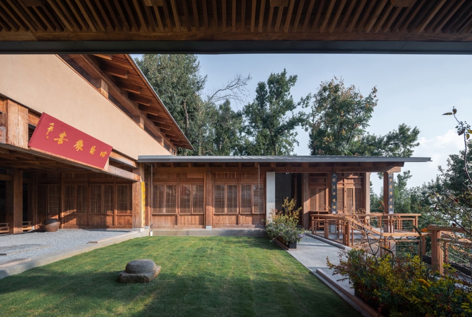 renovation design of dongfang mountain buddhist association by fanaf