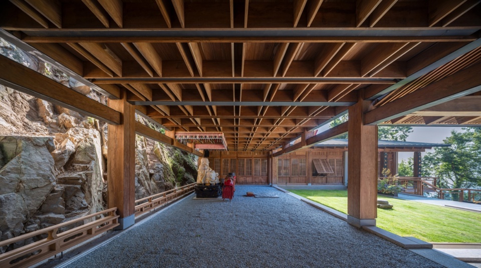 renovation design of dongfang mountain buddhist association by fanaf