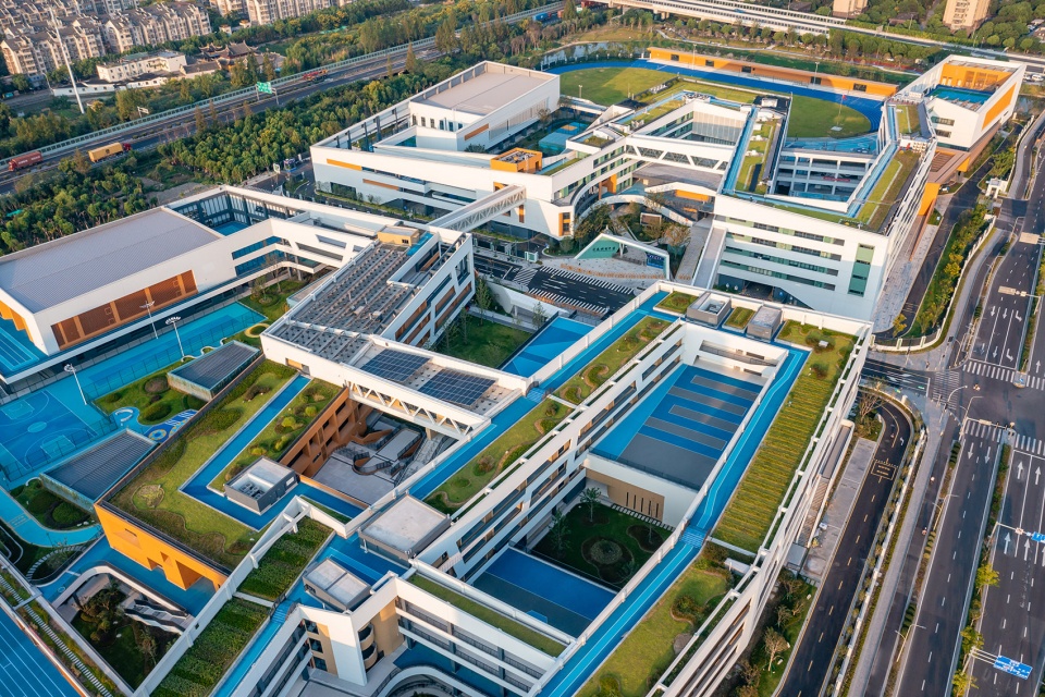 Ningbo Tong Dizhou Experimental School by cd studio