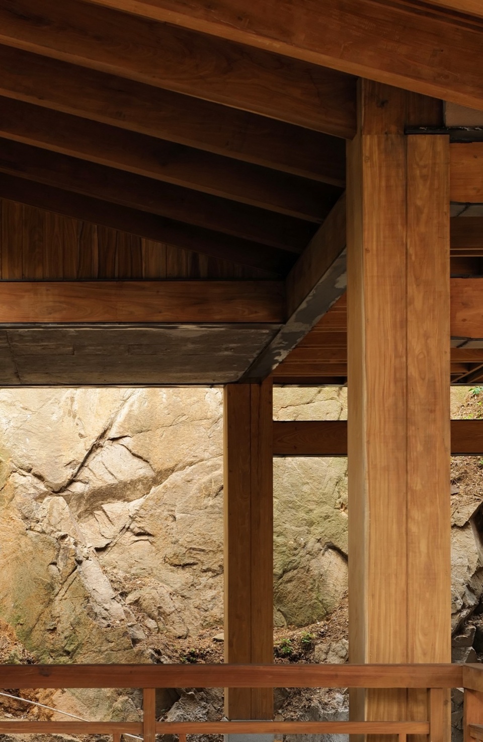 renovation design of dongfang mountain buddhist association by fanaf