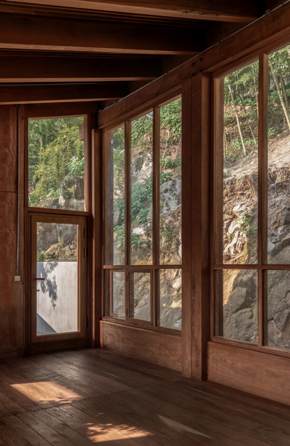 renovation design of dongfang mountain buddhist association by fanaf