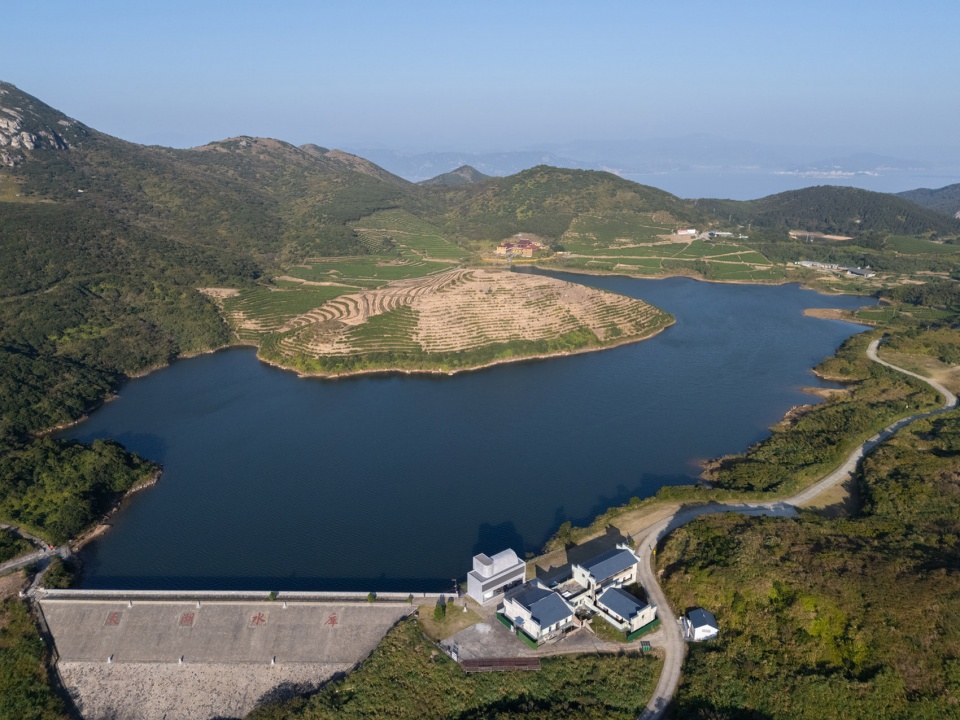 Tianhu Lake Lodge reservoir management building renovation by tobe Architecture