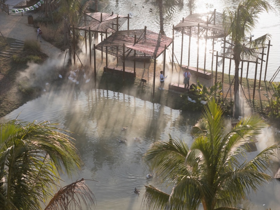 luxe waterland by yudao studio