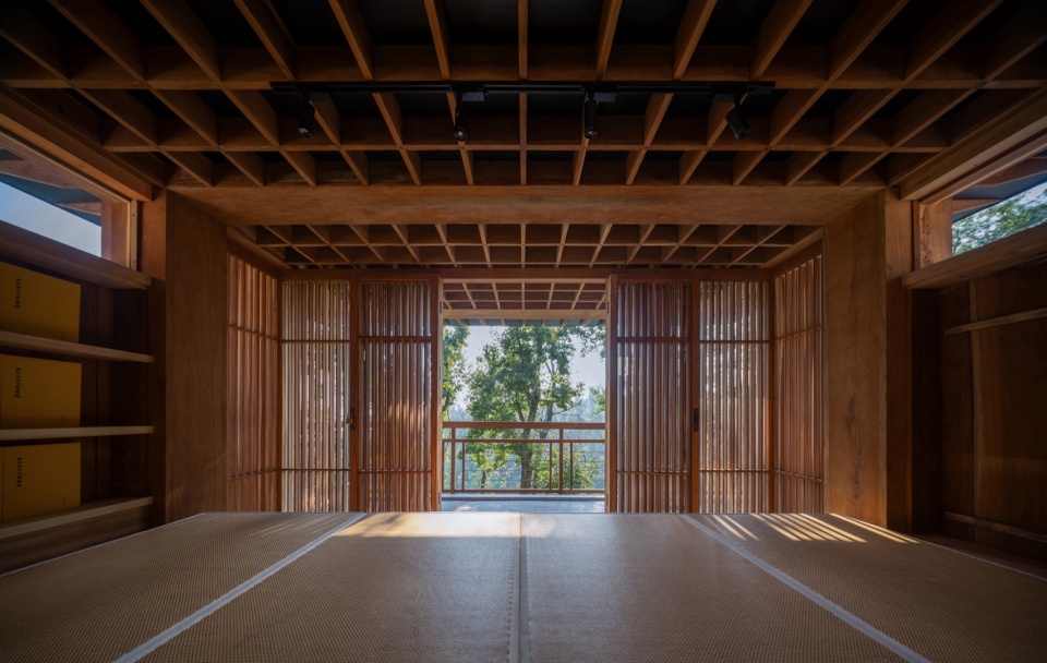 renovation design of dongfang mountain buddhist association by fanaf