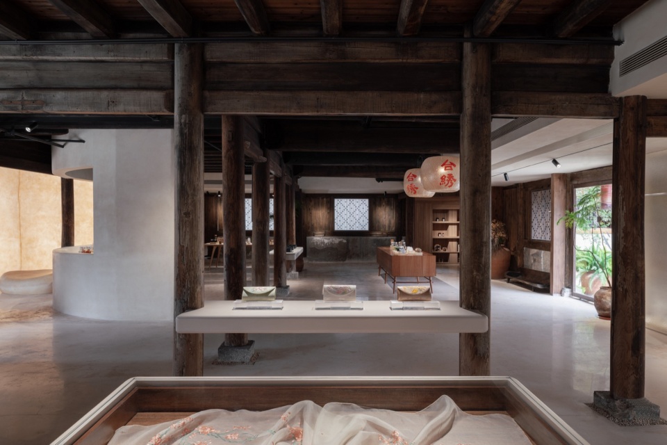 tai silk courtyard by co mileu deep origin lab