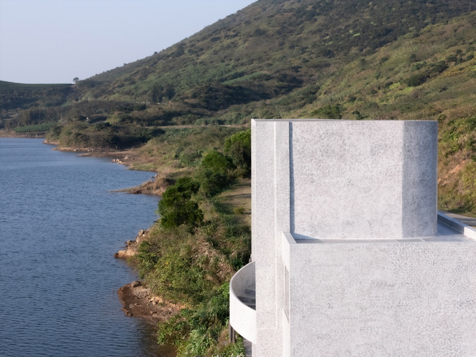 Tianhu Lake Lodge reservoir management building renovation by tobe Architecture