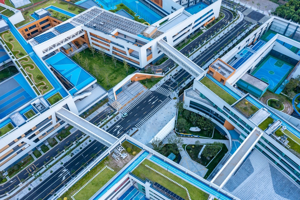 Ningbo Tong Dizhou Experimental School by cd studio
