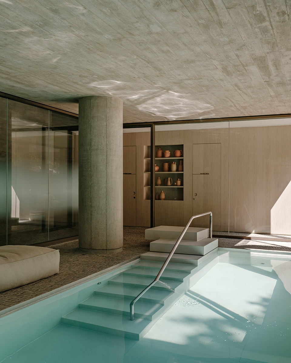 Ibate Building by Studio Arthur Casas