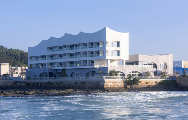 东山西埔湾苑酒店，福建漳州 / 源境建筑设计