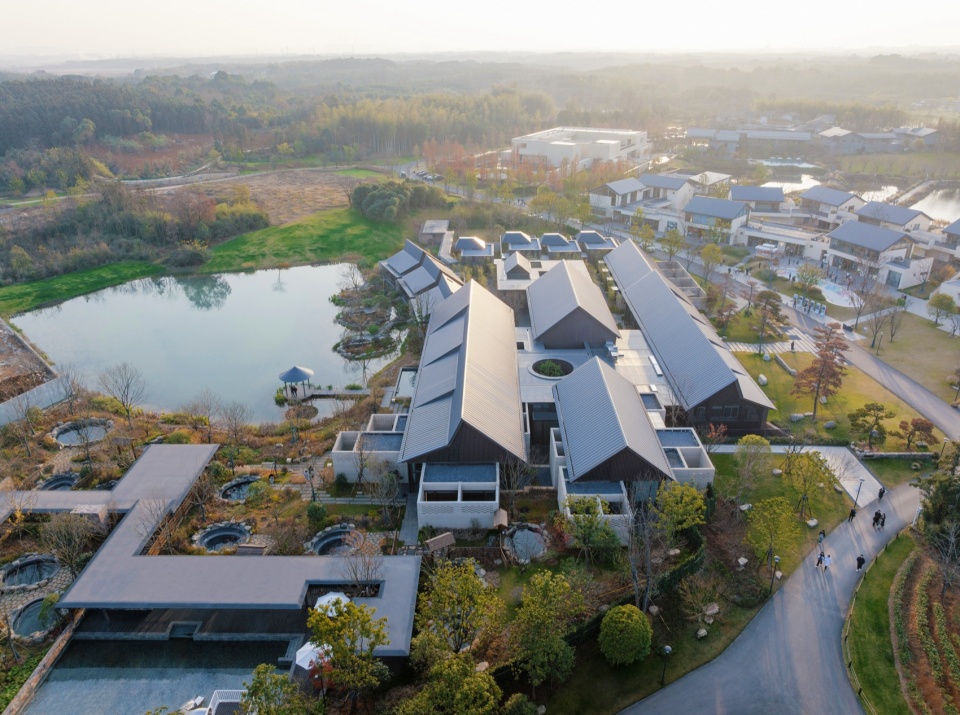 Xianning Ziyouji Hot Spring Hotel by Tus Design Group Co Ltd