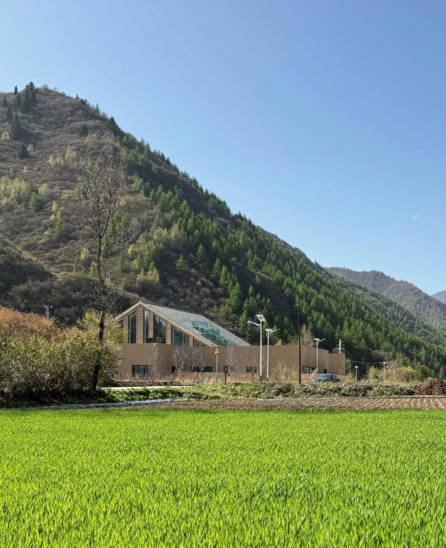 luojiagmo art museum by subtle architects of xauat