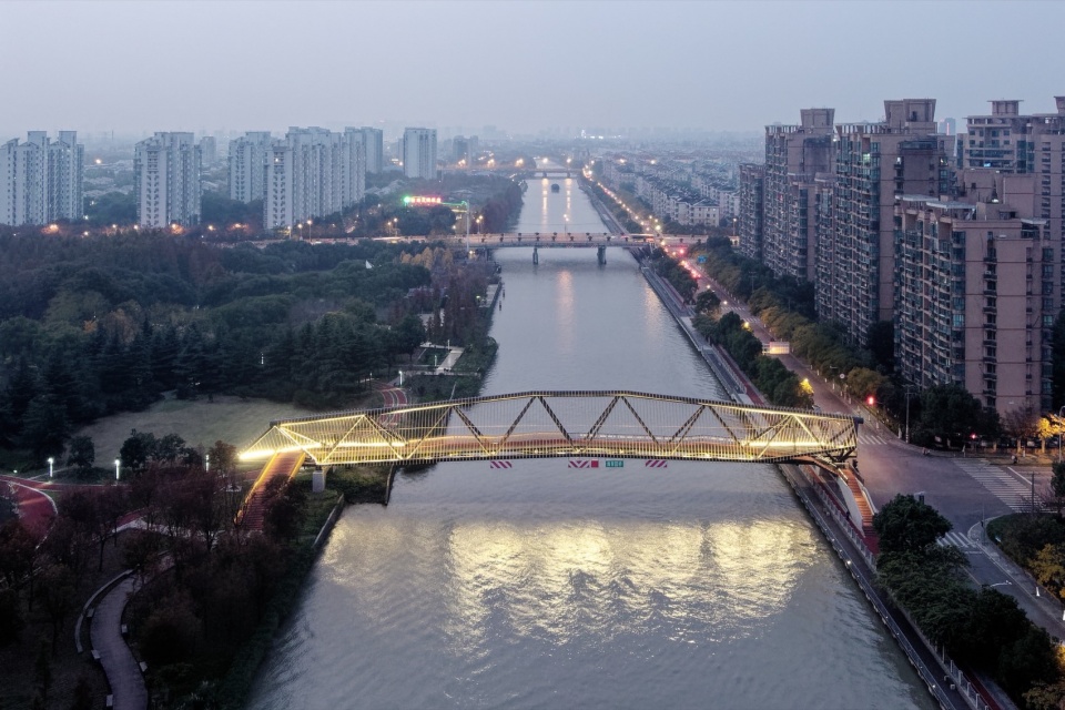 Tassel Bridge Pedestrian Bridge on the North Side of Nanqing Garden Qingpu by Atelier Z temp architects thz