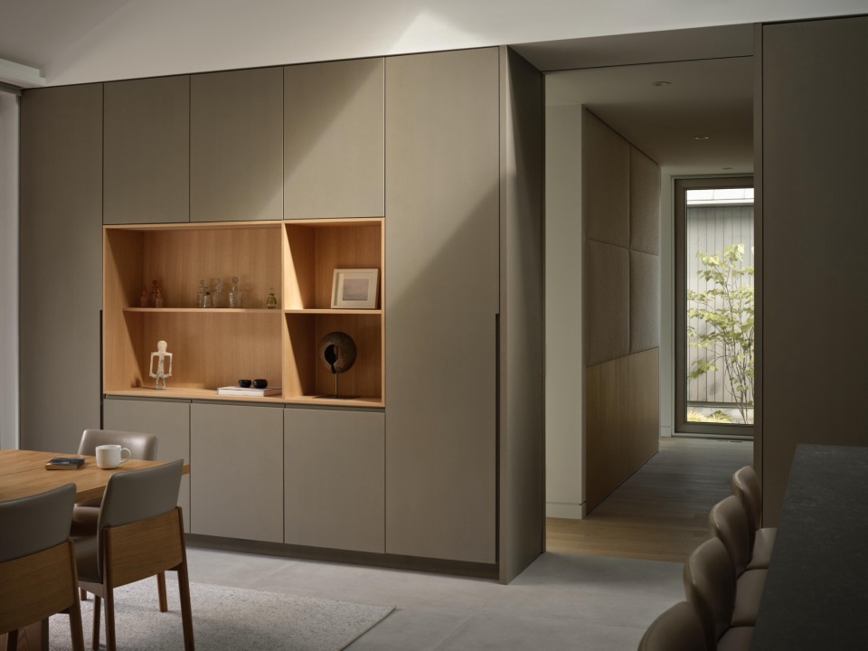 Ridge House by superkul