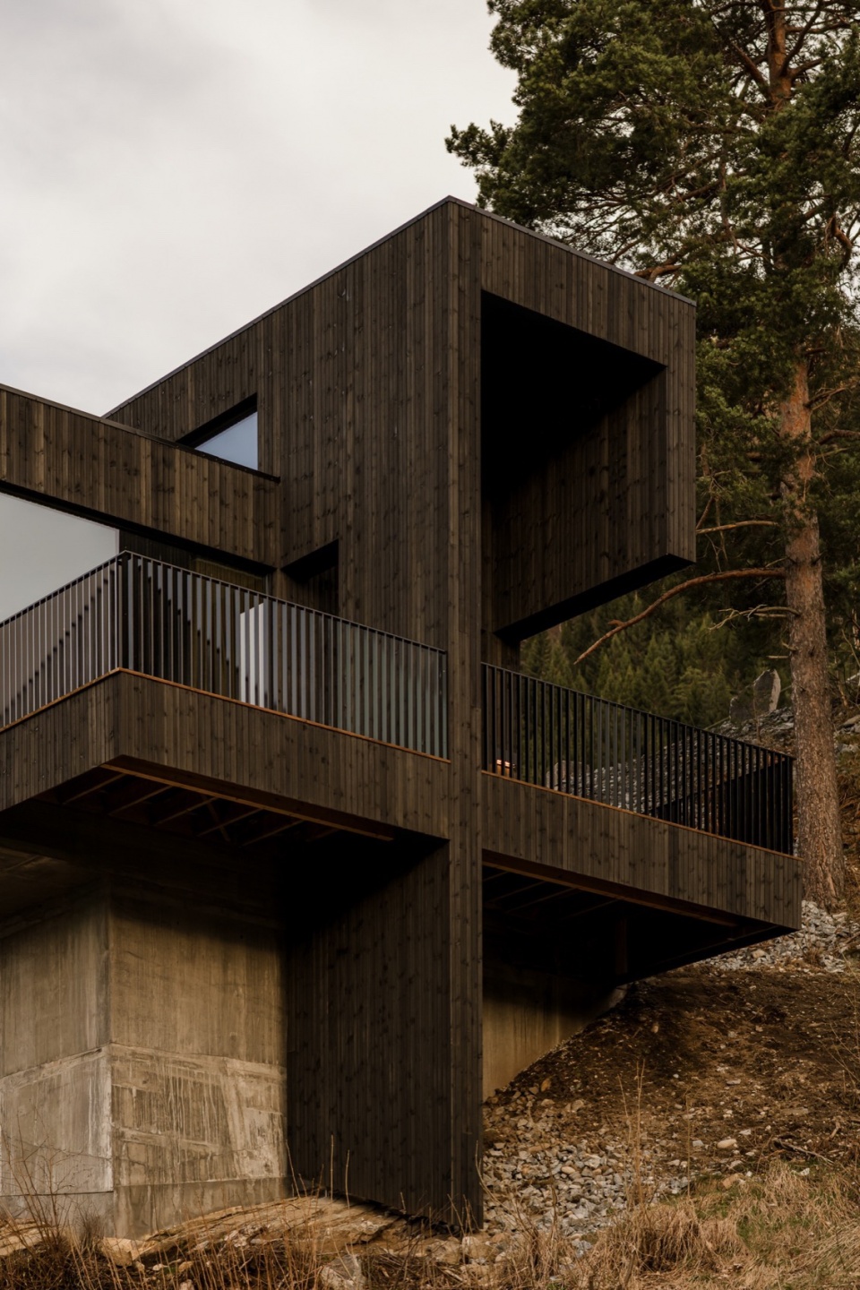 18 07 HOLIDAY HOME by OFFICE INAINN