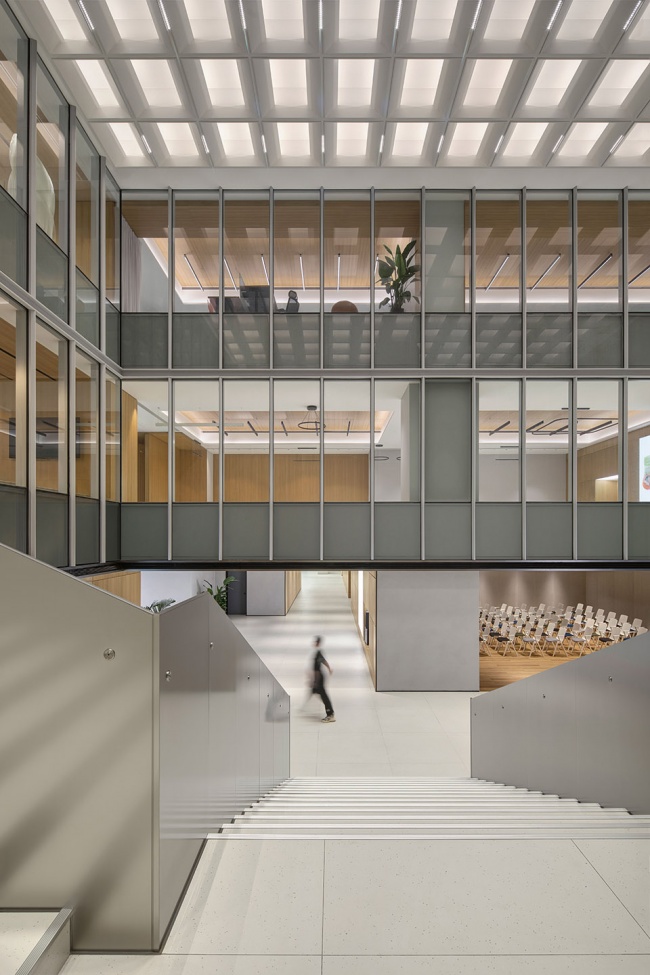 JE Furniture HQ by M Moser Associates